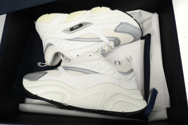 D Triple White Silver 3SN231YJG_H000