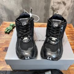 1:1 quality Runner Mesh Sneakers Black