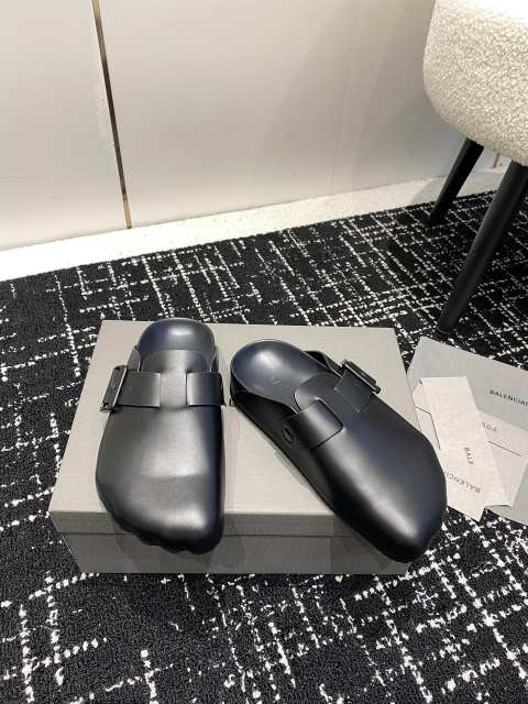 1:1 quality version Thumb Half Slippers Casual Slippers 3 colors