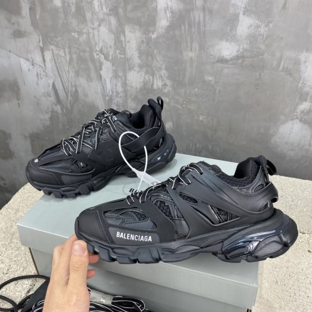 1:1 quality version High Street Hiking Mesh Casual Sneakers 2 colors