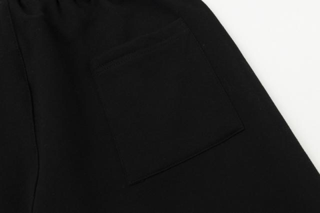 Simple one-sided logo solid color shorts