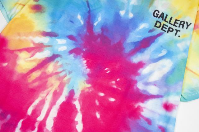 Retro tie-dyed rainbow splash washed printed tee