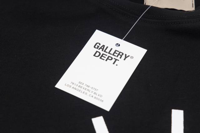 Retro hanging boxing gloves washed printed tee