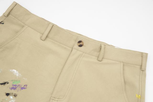Graffiti crayon ink-splashing shorts