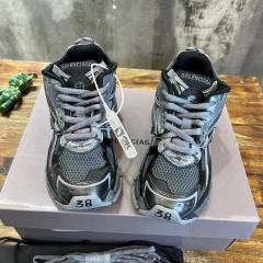 1:1 quality version Multi-Line Embroidered Mesh Thick Sneakers