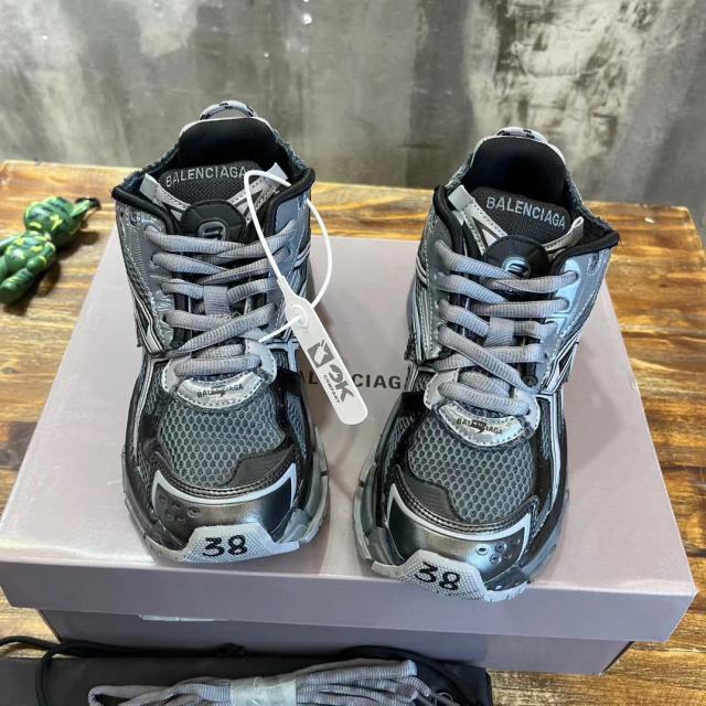 1:1 quality version Multi-Line Embroidered Mesh Thick Sneakers