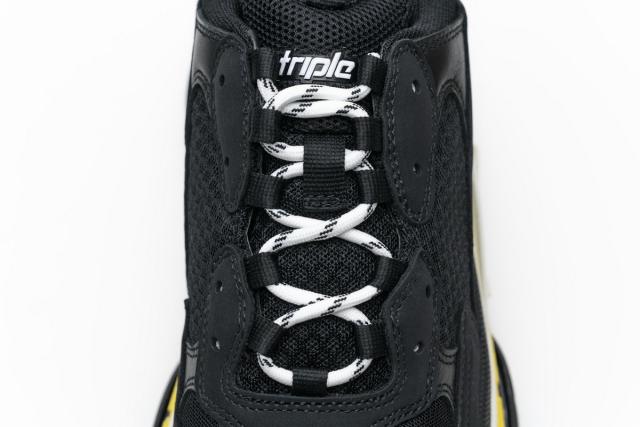 B Triple S Black Yellow 483513 W06E1 1078