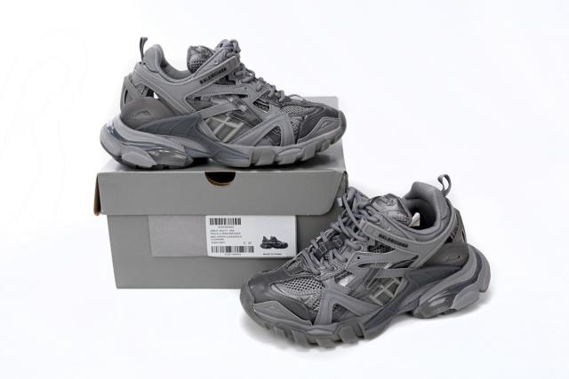 B Track.2 Sneaker Clear Sole Grey 668823W3CT11800