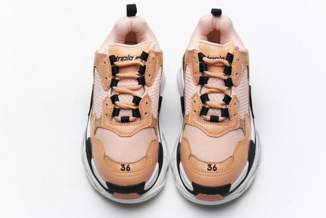 B Triple S Golden 541624 W09O1 1809