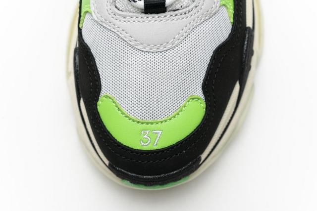 B Triple S White Green 483513 W06E1 1008