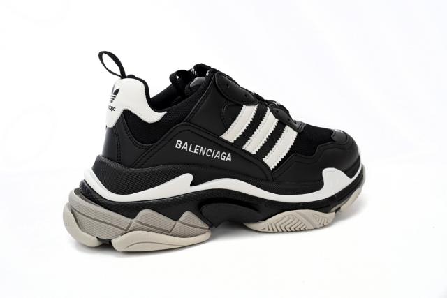A  x B Triple S Black And White 712764 W2ZB2 1090
