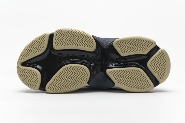 B Triple S Grey Silver 541624 W06E2 7320