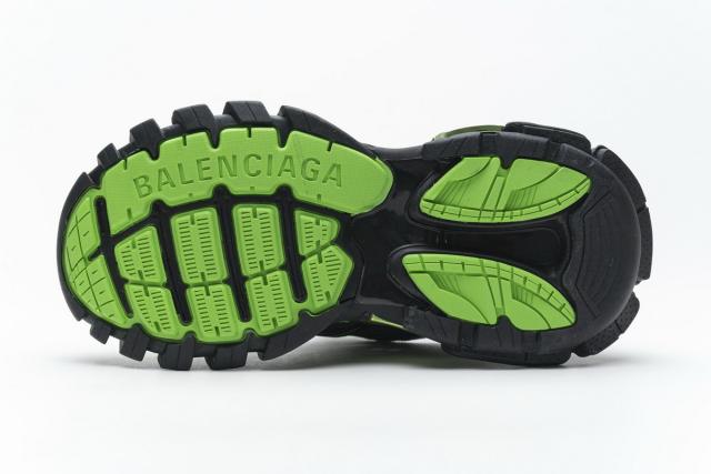 B Track.2 Sneaker Black Green 568615 W2GN1 1012