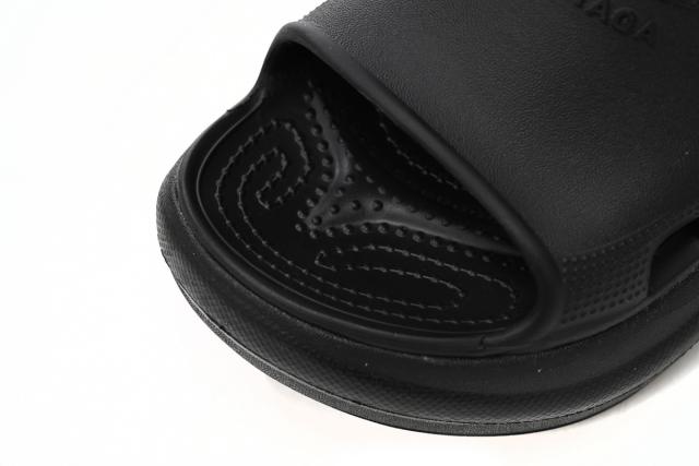 B x Crocs Pool Slide Sandals Black 677386W1S8E1000