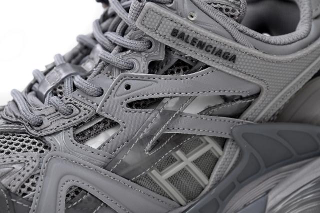 B Track.2 Sneaker Clear Sole Grey 668823W3CT11800