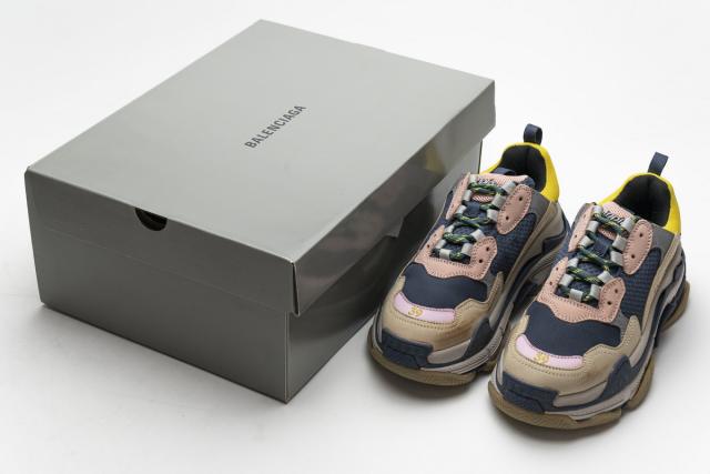 B Triple S Grey Yellow 490672 W09O5 1027