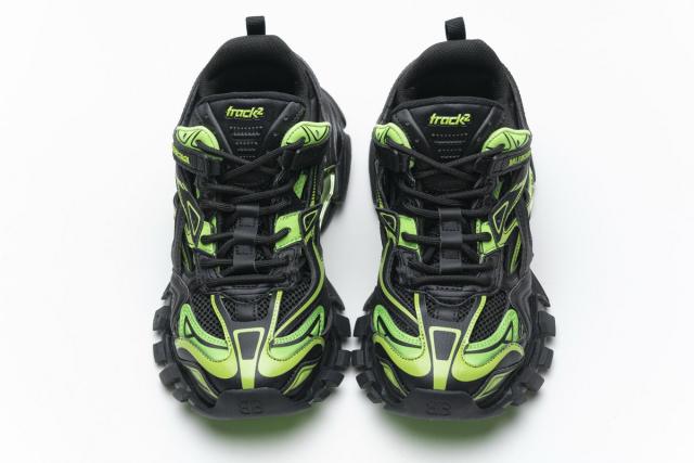 B Track.2 Sneaker Black Green 568615 W2GN1 1012