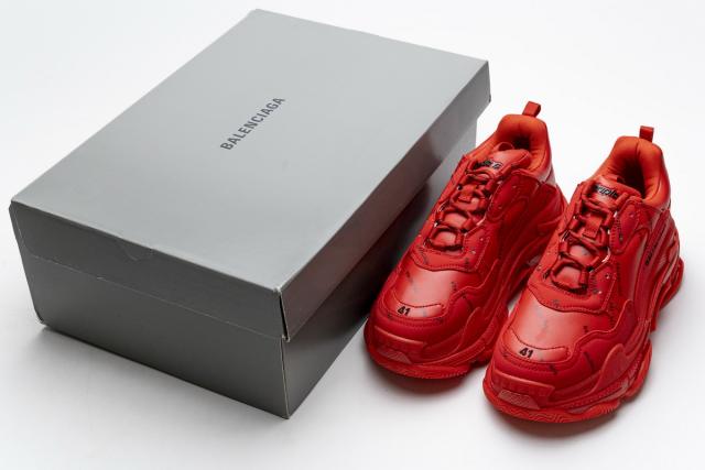 B Triple S Letter Bright Red 524039 W2FA1 7632