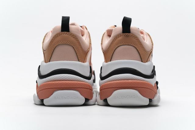B Triple S Golden 541624 W09O1 1809