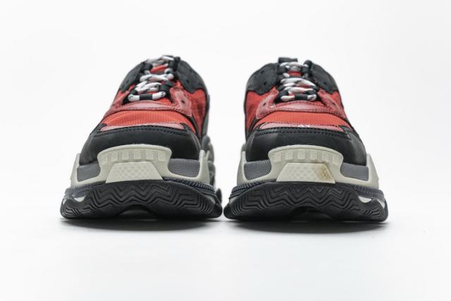 B Triple S Black Red Grey 483513 W06E1 1006