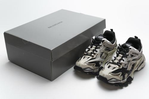 B Track.2 Sneaker Champagne Black 570391 W2GN9 2009