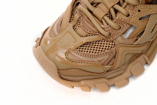 B Track.2 Sneaker Military Brown 568615 W3AG1 2706