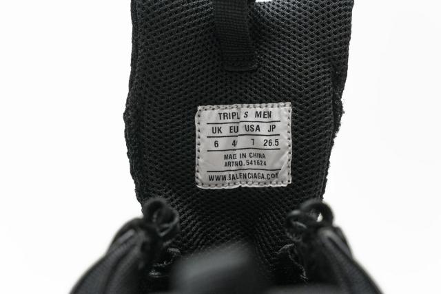 B Triple S Black Green 541624 W09O1 2140