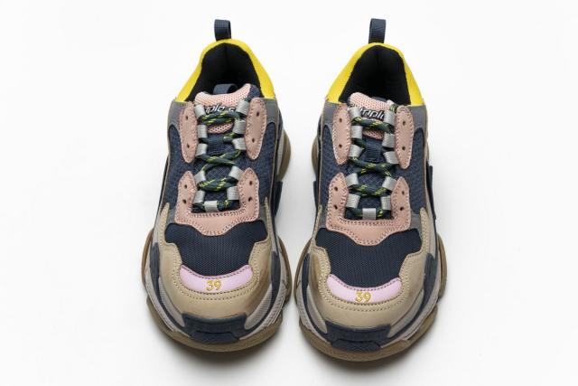 B Triple S Grey Yellow 490672 W09O5 1027