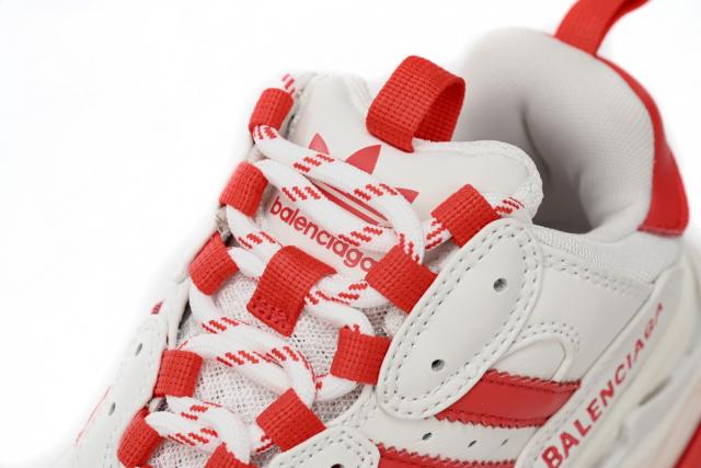 A  x B Triple S White Red IF0166
