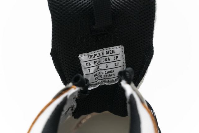 kicks B Triple S Black Orange 541624 W09E1 1766