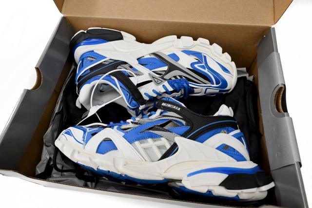 B Track.2 Blue White 568614 W3AE2 4191