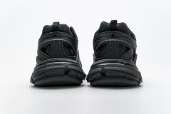 B Track.2 Sneaker Black 570391 W2GN1 1000