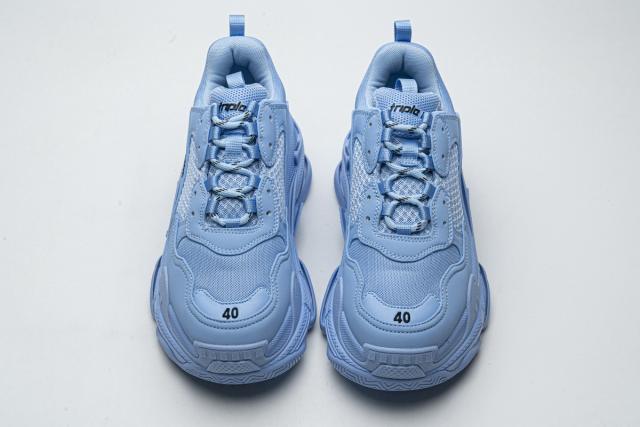 B Triple S Light Blue 524039 W2FW1 4800