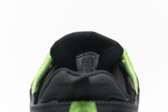 B Track.2 Sneaker Black Green 568615 W2GN1 1012