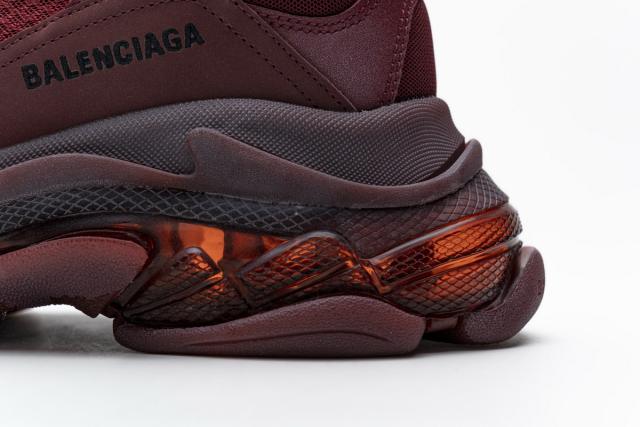B Triple S Red Wine 541624 W09E1 1628