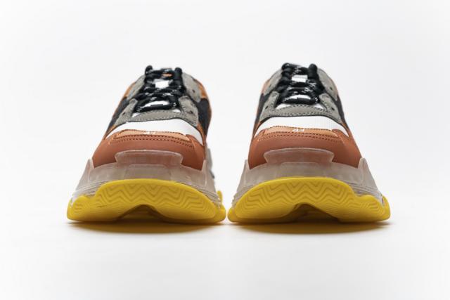 kicks B Triple S Black Orange 541624 W09E1 1766