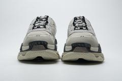 B Triple S Silvery 584088 W09O1 1900