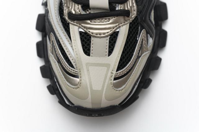 B Track.2 Sneaker Champagne Black 570391 W2GN9 2009