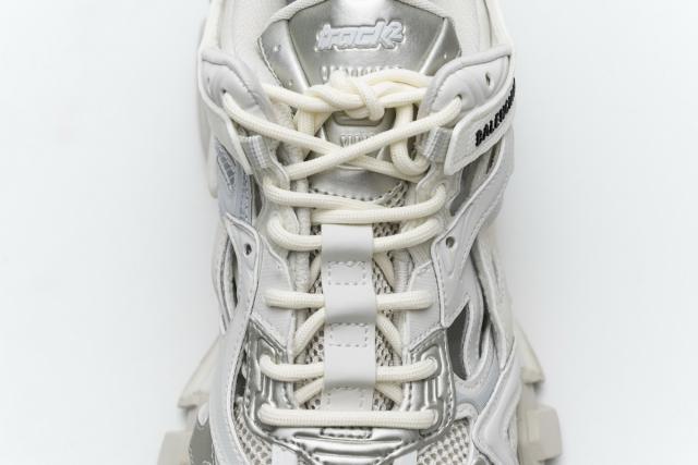 B Track.2 Sneaker White 570391 W2GN2 9000