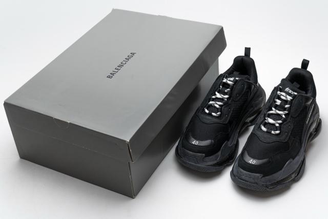 B Triple S Clear Sole Black 541624 W09O1 1000