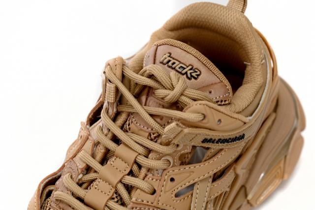 B Track.2 Sneaker Military Brown 568615 W3AG1 2706