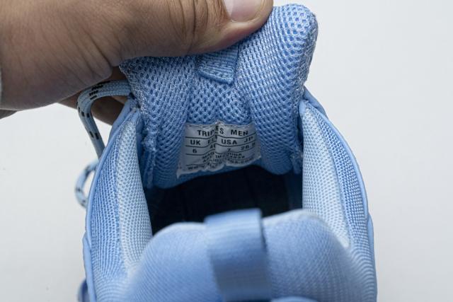 B Triple S Light Blue 524039 W2FW1 4800