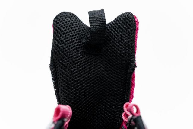 B Triple S Pink 541624 W09E1 1708