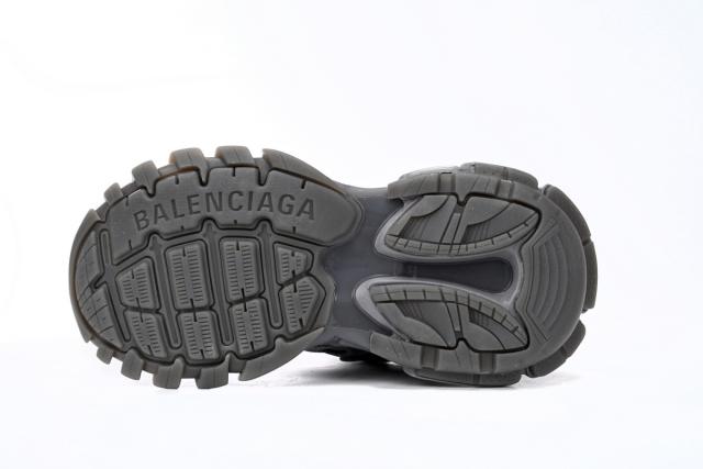 B Track.2 Sneaker Clear Sole Grey 668823W3CT11800