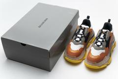 kicks B Triple S Black Orange 541624 W09E1 1766
