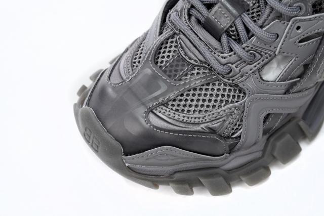 B Track.2 Sneaker Clear Sole Grey 668823W3CT11800