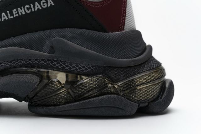 B Triple S Black Brown Red 541624 W09O1 2268