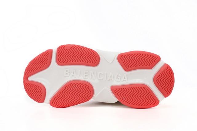 A  x B Triple S White Red IF0166