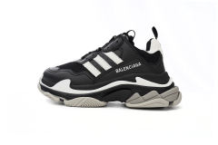 A  x B Triple S Black And White 712764 W2ZB2 1090