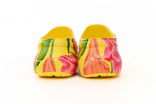 B x Crocs Pool Slide Sandals Tulip Print Multi 677389W1S8F7053